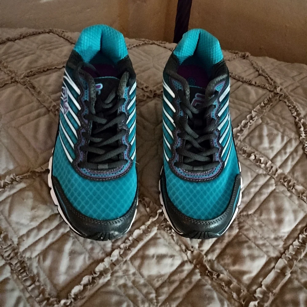 New Fila Lightweight Black and Teal Sneakers